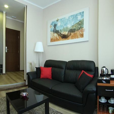 Gala Luxury Suites Belgrade Bilik gambar