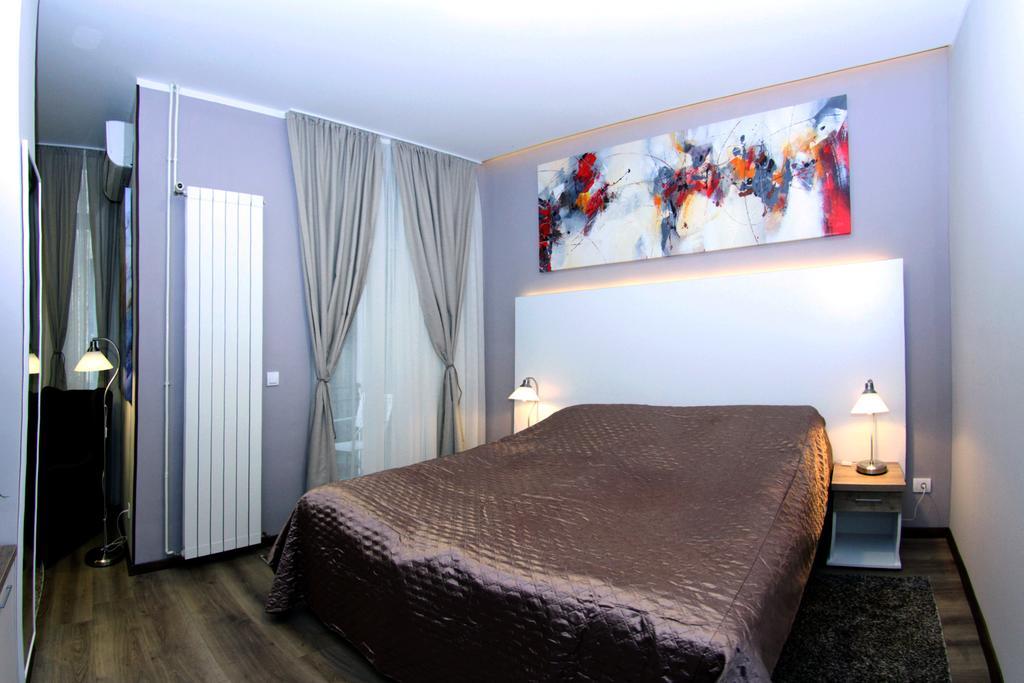 Gala Luxury Suites Belgrade Bilik gambar