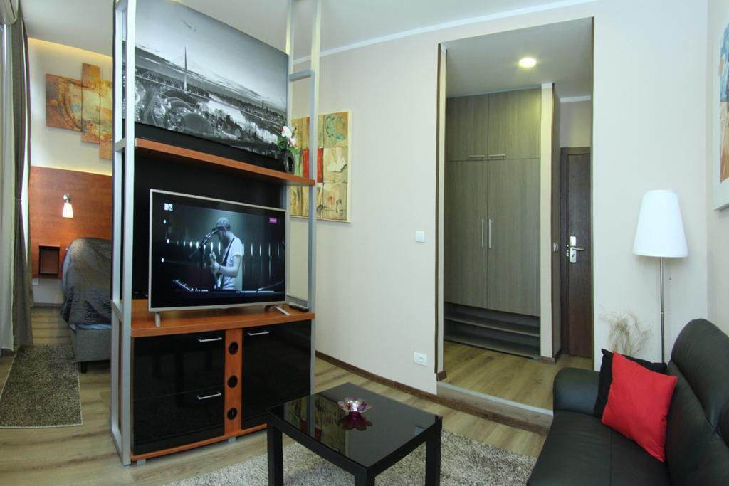 Gala Luxury Suites Belgrade Bilik gambar