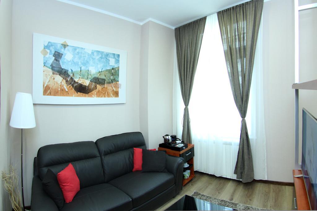 Gala Luxury Suites Belgrade Bilik gambar