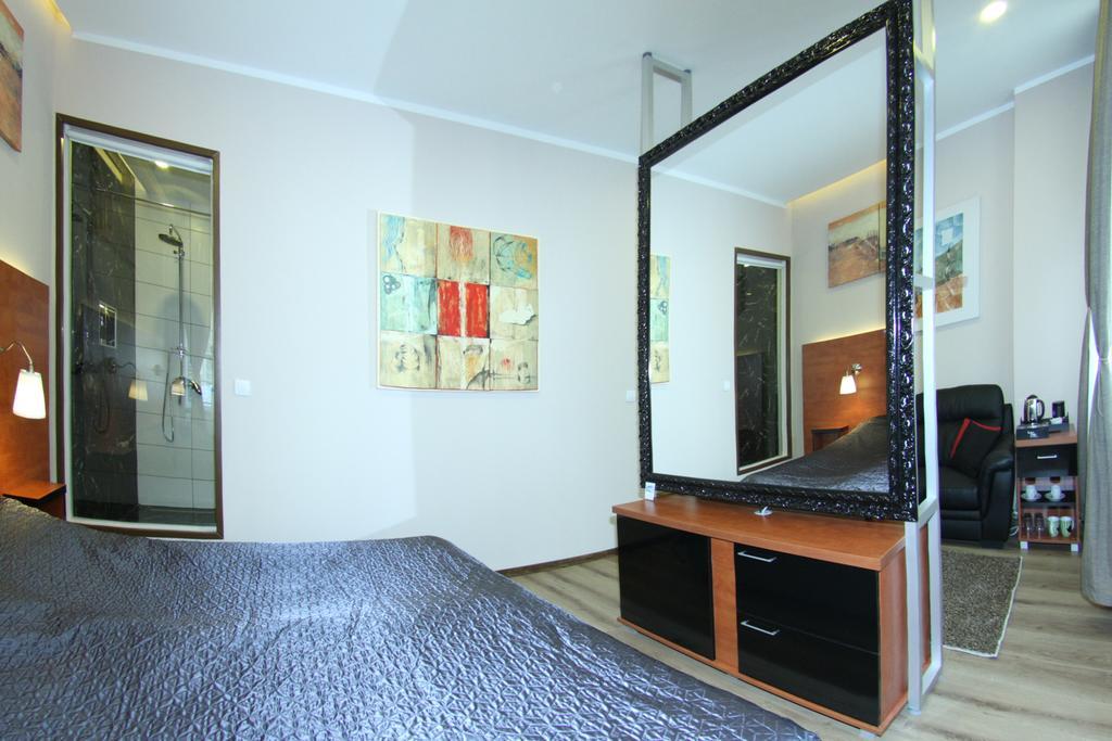Gala Luxury Suites Belgrade Bilik gambar