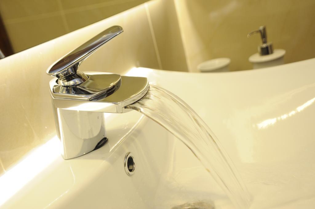 Gala Luxury Suites Belgrade Bilik gambar