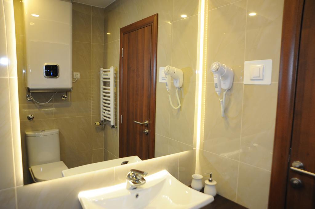 Gala Luxury Suites Belgrade Bilik gambar