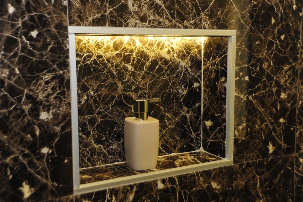 Gala Luxury Suites Belgrade Bilik gambar